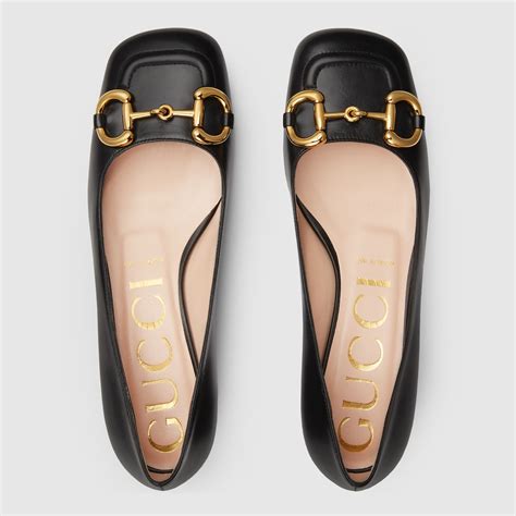 gucci leather ballet flat.